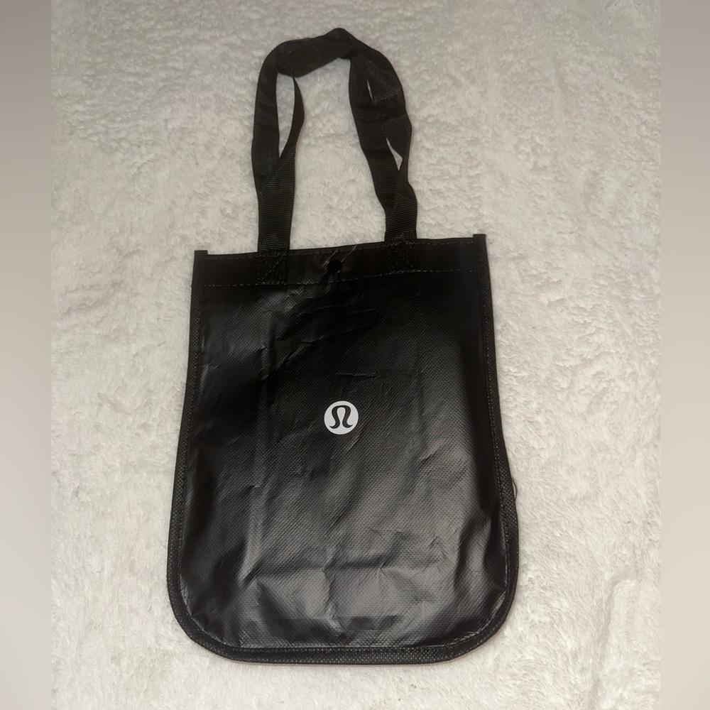 Lululemon Reusable Shopping Beach/Tote Bag Black/White New Large